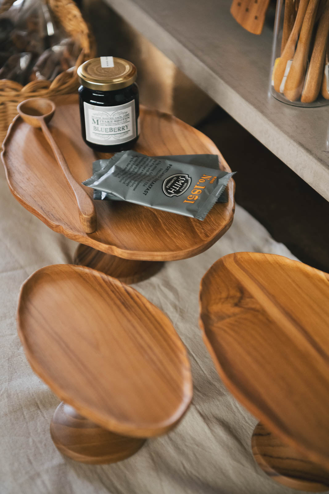 NIDO oval display stand | ディスプレイスタンド