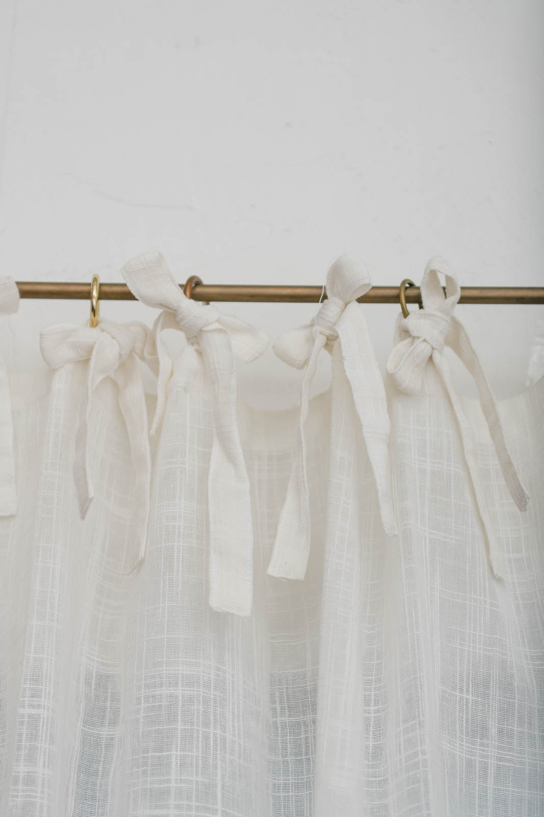 Pico リボンカーテン 140×200 ホワイト