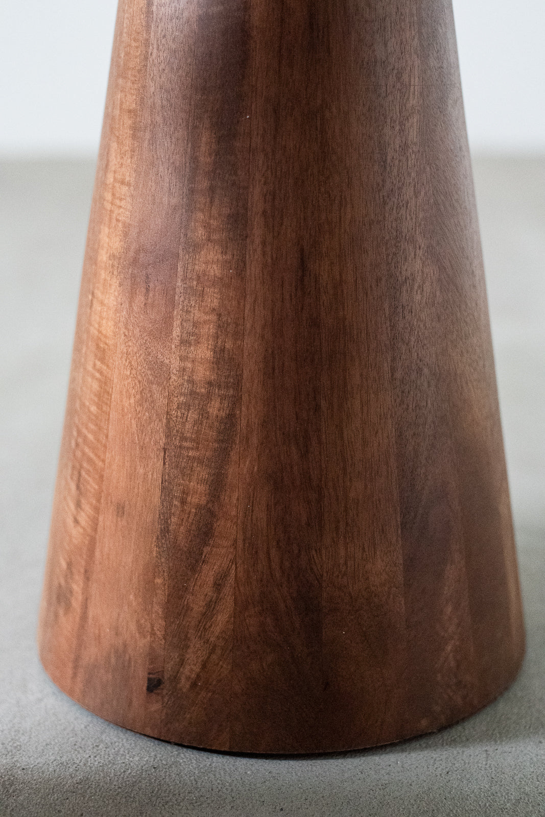 sed/met コーン サイドテーブル