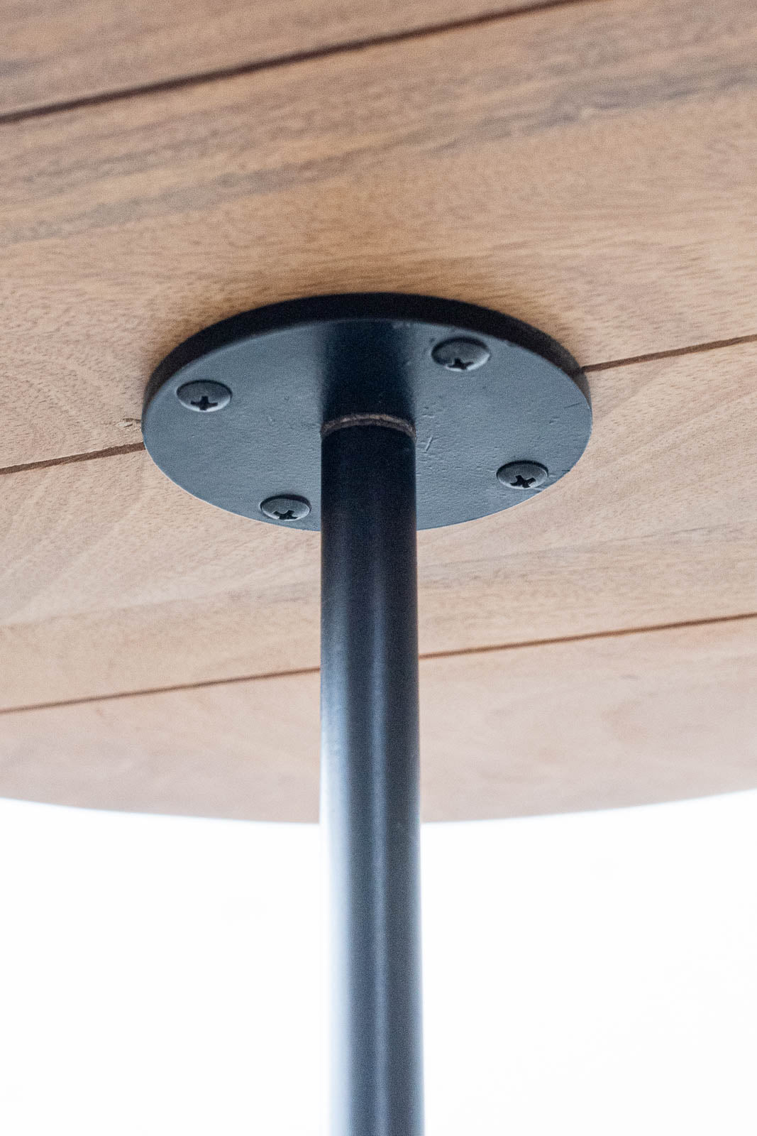 sed/met Base Side Table Round | サイドテーブル