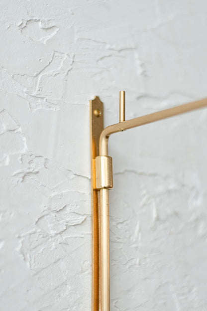 Brass Bracket Move