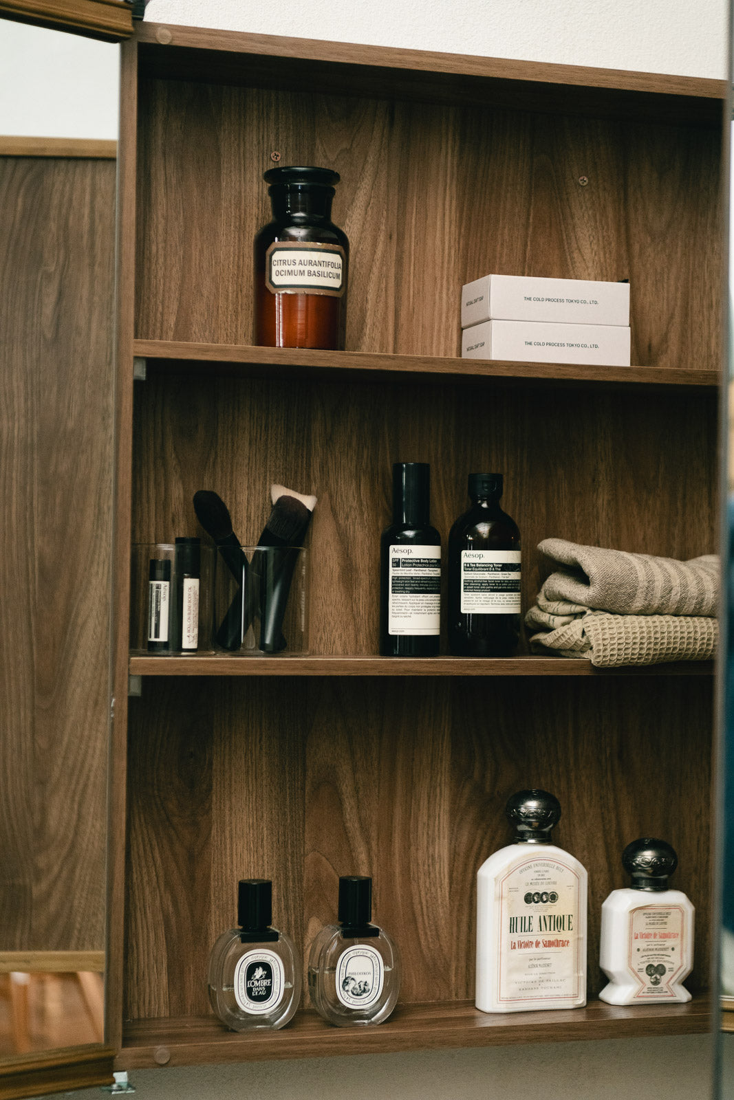 【予約商品：5月末〜6月末頃お届け予定】Wood arch キャビネットミラー 1150