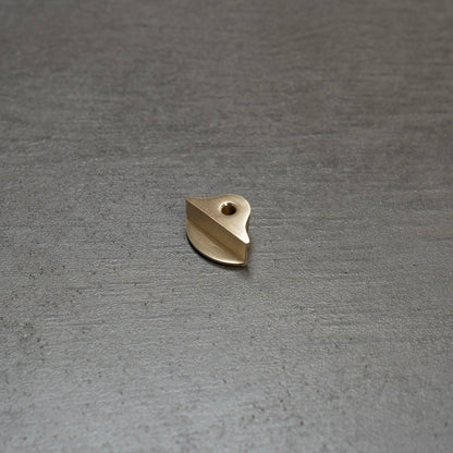 【受注生産】FUTAGAMI 真鍮鏡止め（4個入り）