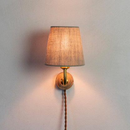 [react] Broche wall light oak