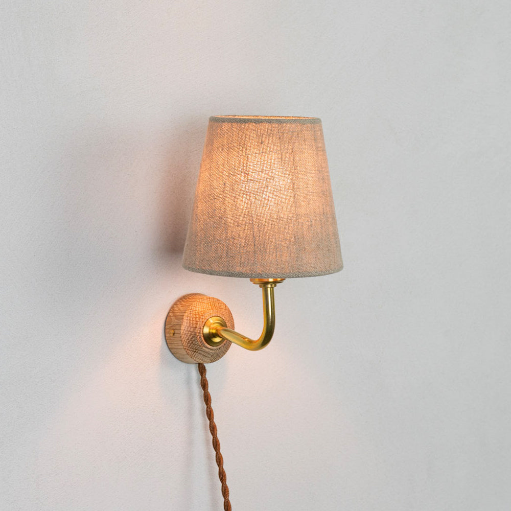 [react] Broche wall light oak