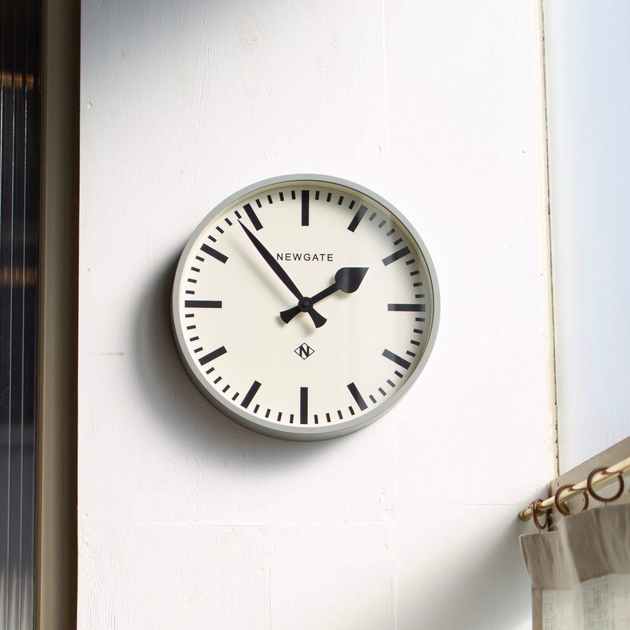 NEWGATE】Number Three clock − Railway Clock Posh Grey – PARTS