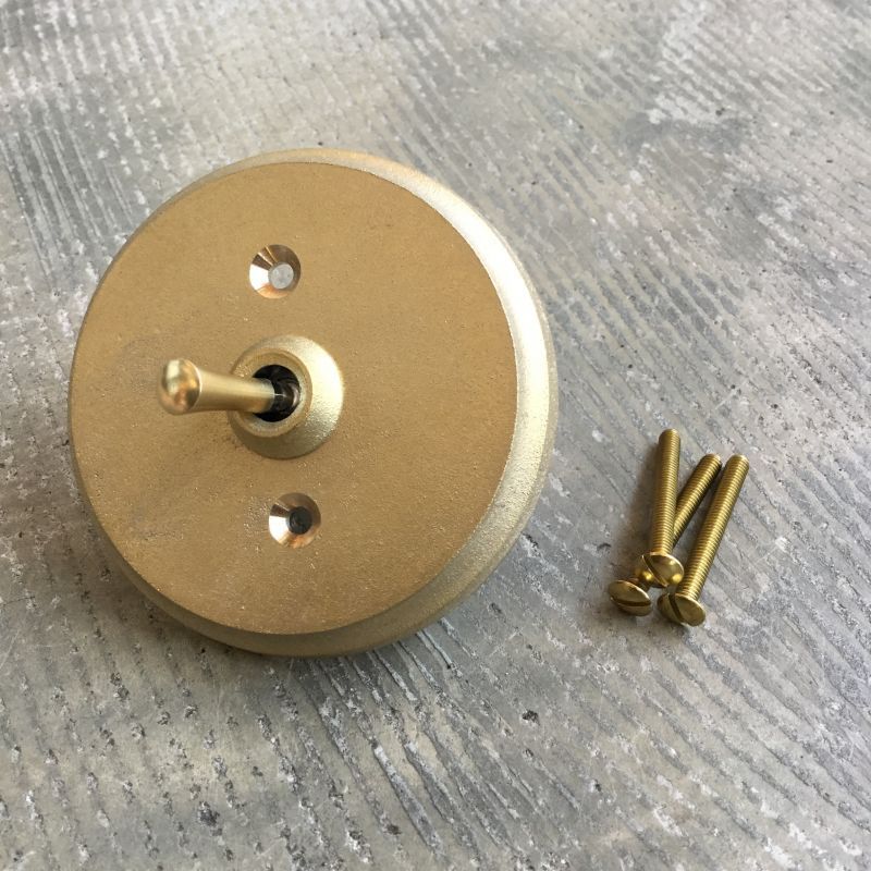 MATUREWARE 真鍮スイッチプレート 丸 – PARTS & SUPPLY